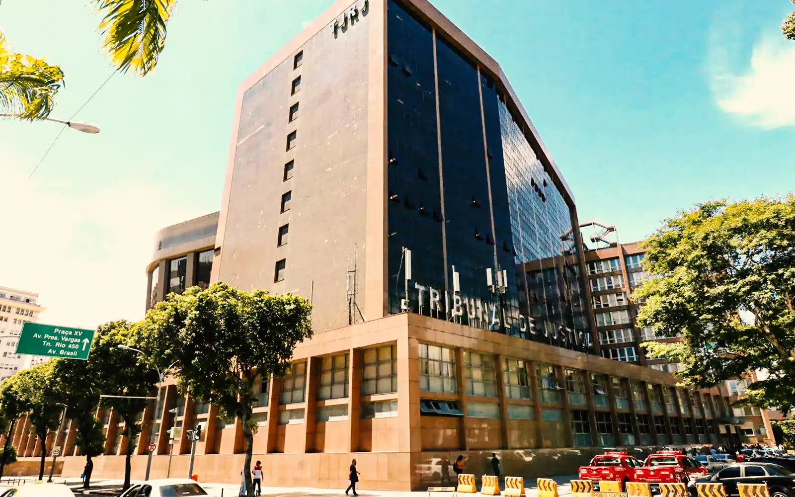 Administração pública. — Braga Jr. Advogados, Rio de Janeiro
